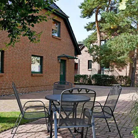 Appartementhaus In *